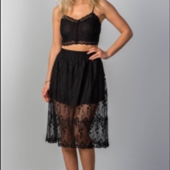 💥SALES💥BOHO BLACK ELASTIC WAIST LINED LACE SKIRT - Picture 4 of 6